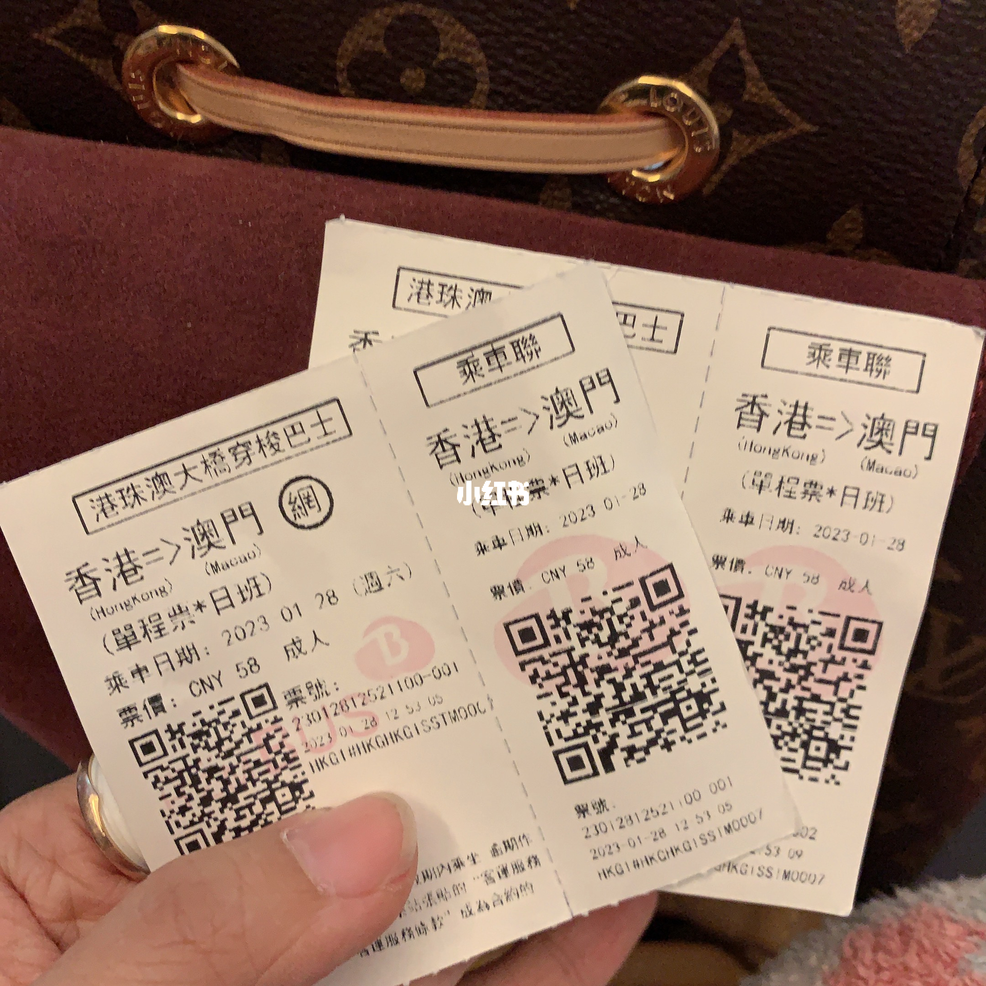 澳门和香港一码一码100准确 官方089期25-32-25-12-27-41T:04